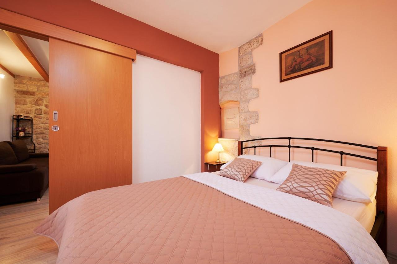 Apartments Ivica Трогир Экстерьер фото